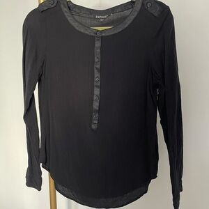 Express Women's Black Button-Down Shirt size XS-TP